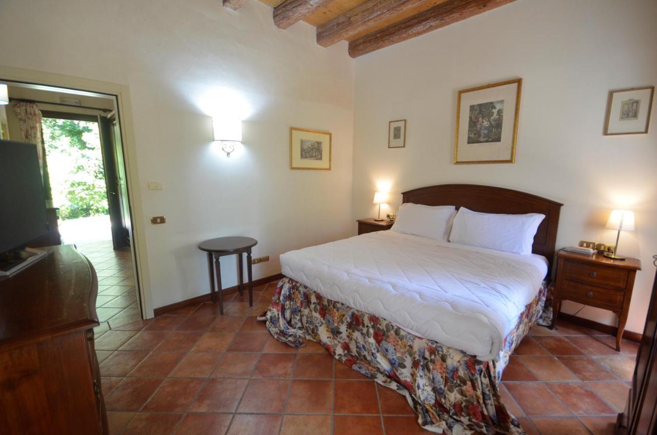 Hotel Villa Luppis Pasiano Di Pordenone Esterno foto