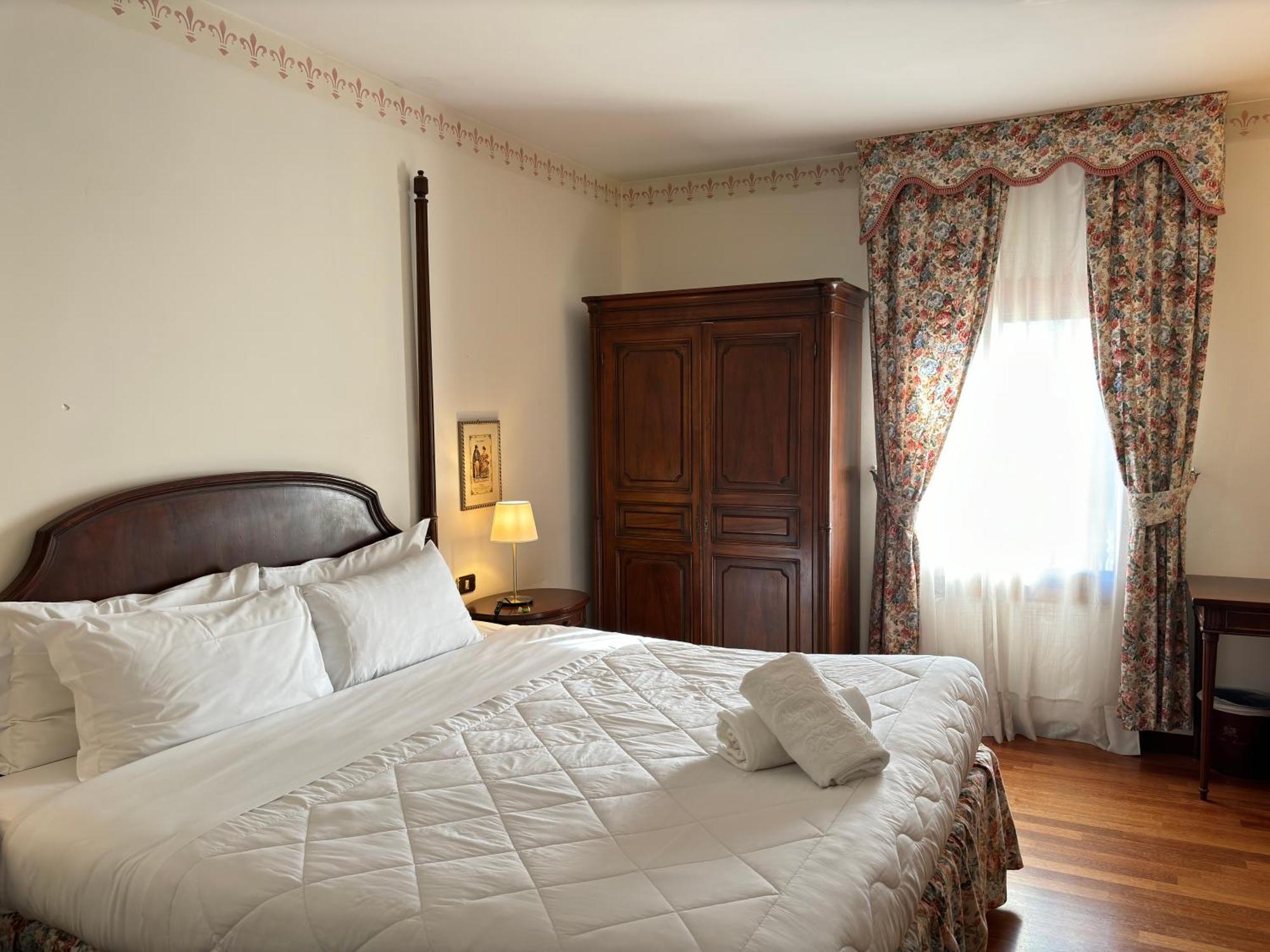 Hotel Villa Luppis Pasiano Di Pordenone Esterno foto