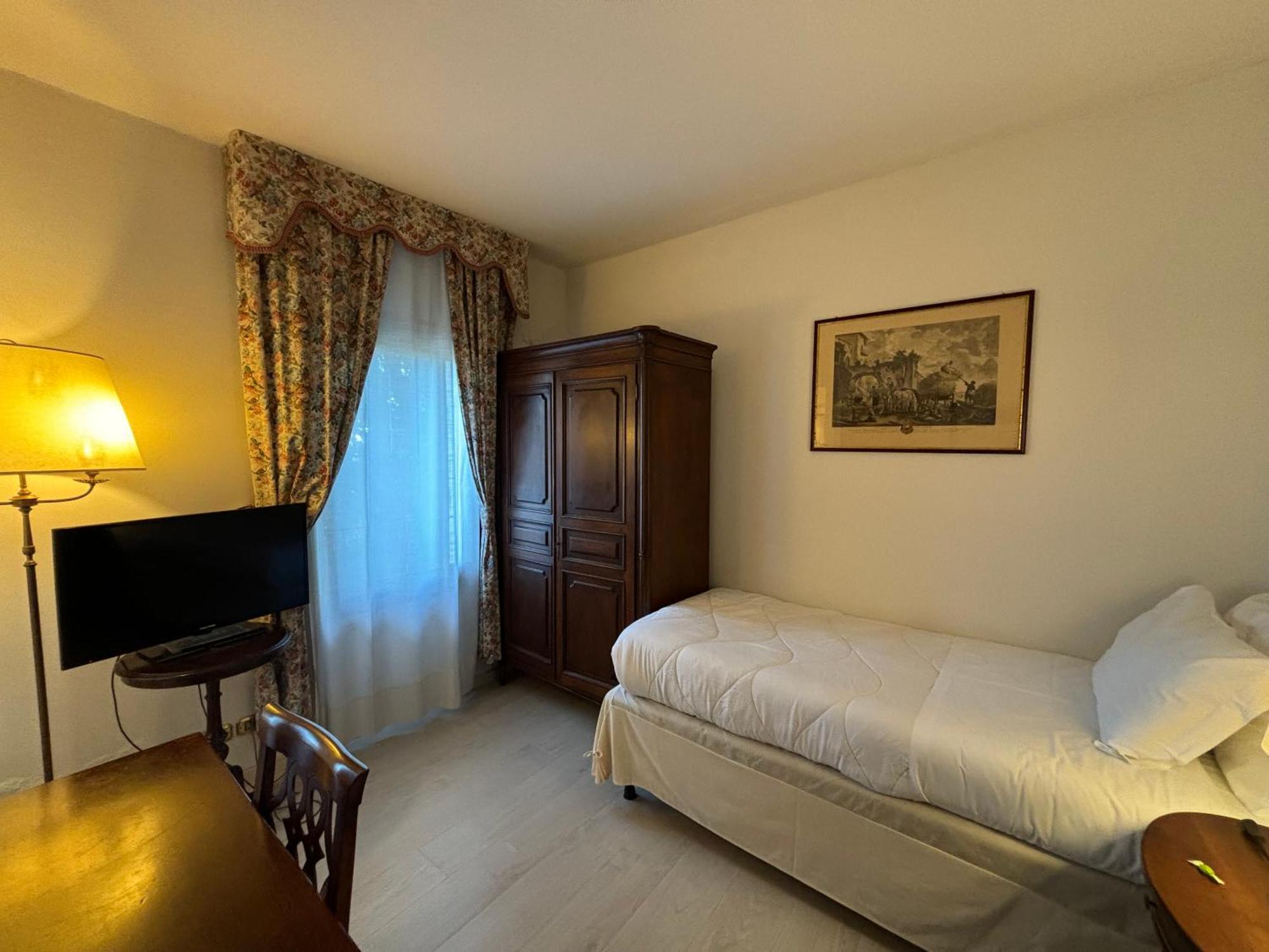 Hotel Villa Luppis Pasiano Di Pordenone Esterno foto
