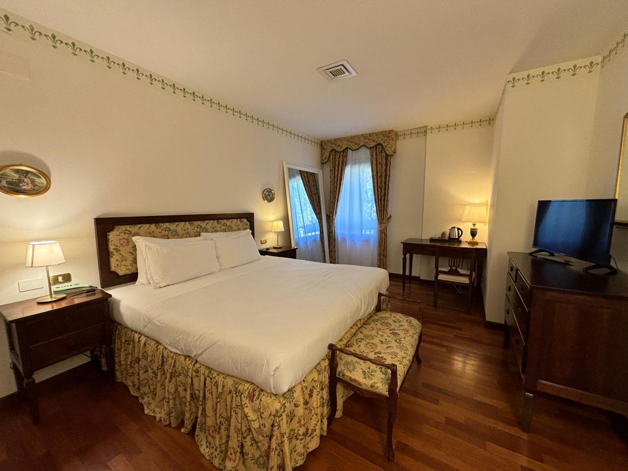 Hotel Villa Luppis Pasiano Di Pordenone Esterno foto