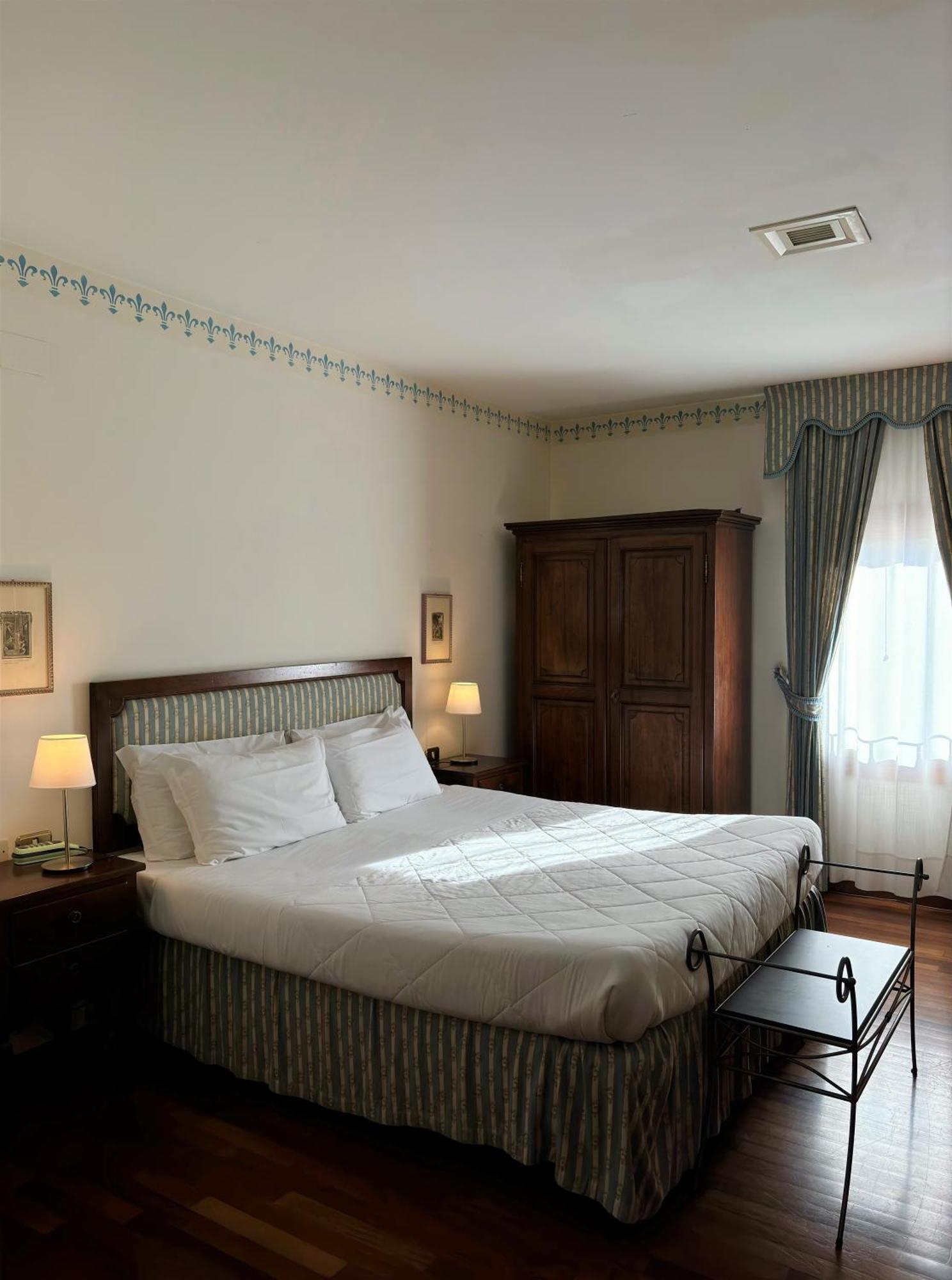 Hotel Villa Luppis Pasiano Di Pordenone Esterno foto