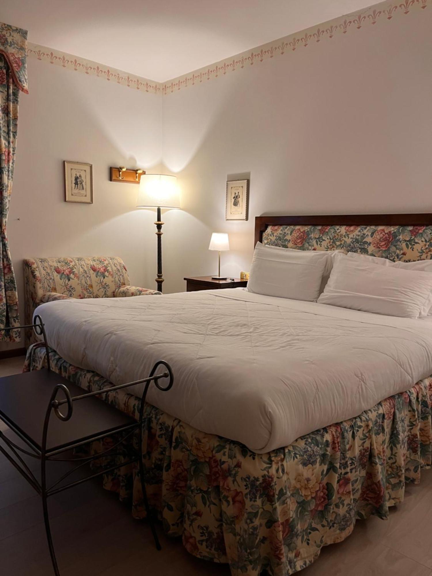 Hotel Villa Luppis Pasiano Di Pordenone Esterno foto