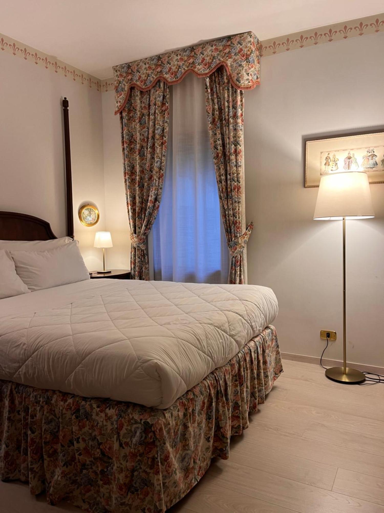 Hotel Villa Luppis Pasiano Di Pordenone Esterno foto